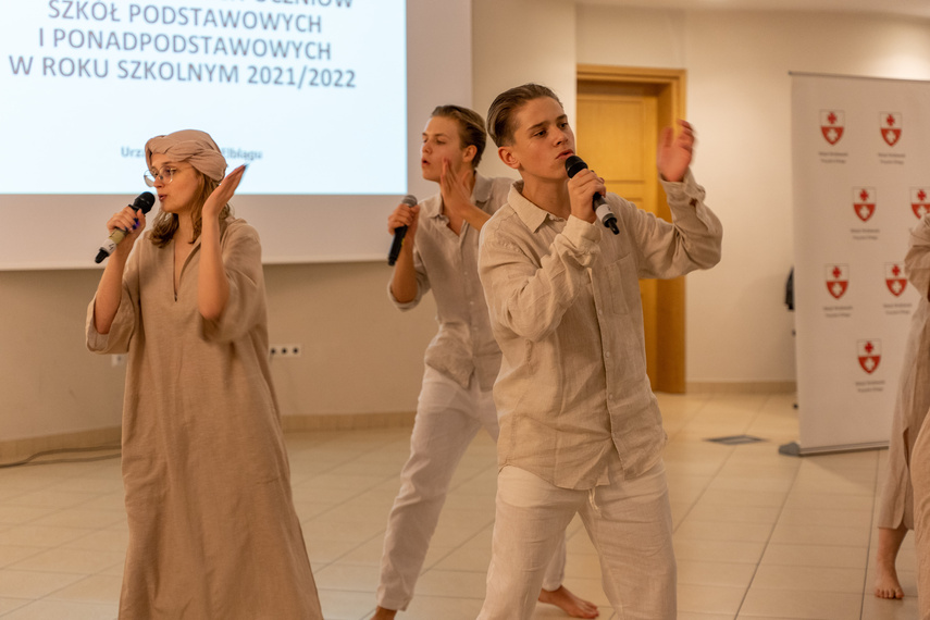 Bogaci w wiedzę, bogatsi o stypendium zdjęcie nr 273690