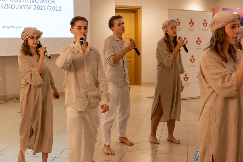 Bogaci w wiedzę, bogatsi o stypendium zdjęcie nr 273688