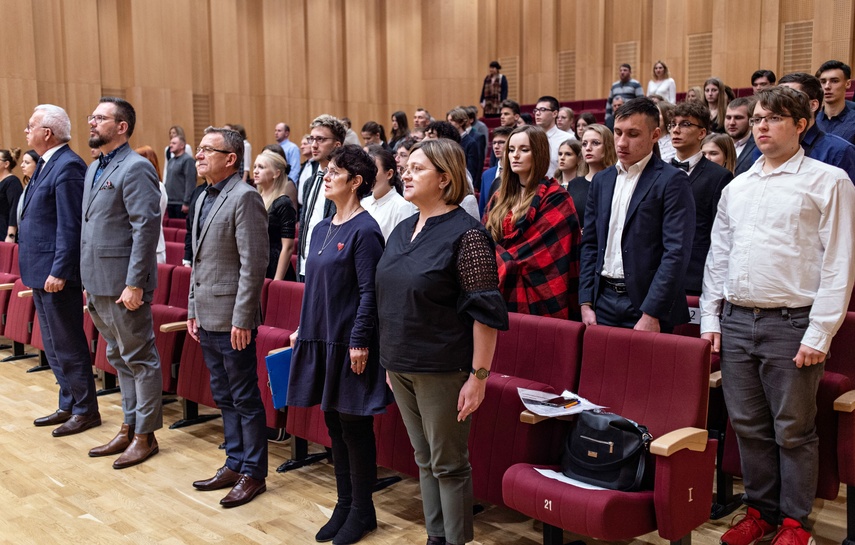 Najlepsi ze stypendiami premiera zdjęcie nr 273752