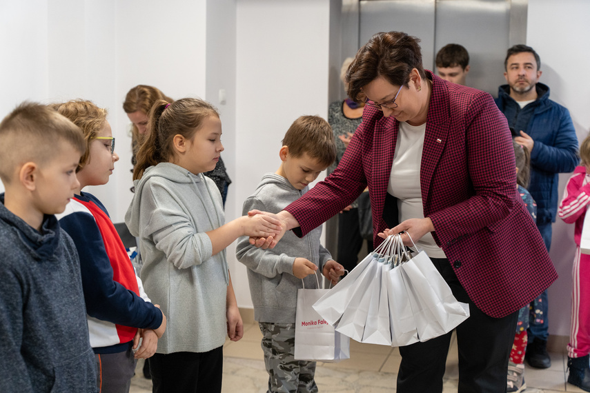 Strzelcy Orlika z pucharami zdjęcie nr 275121