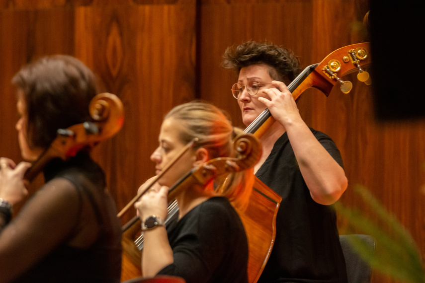 W mroźny wieczór rozbrzmiały kolędy zdjęcie nr 275172