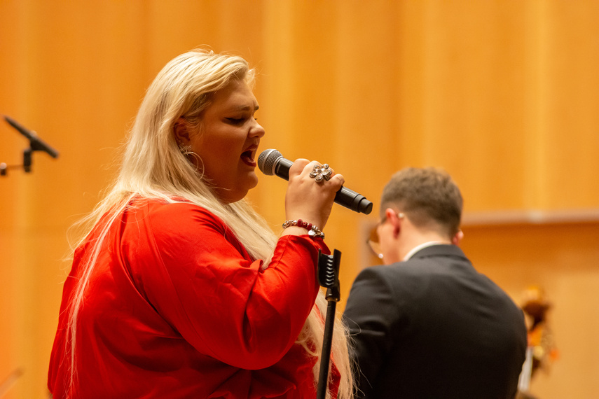 W mroźny wieczór rozbrzmiały kolędy zdjęcie nr 275179