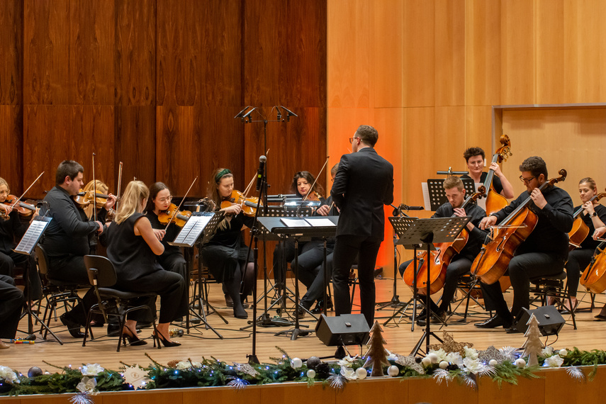 W mroźny wieczór rozbrzmiały kolędy zdjęcie nr 275159