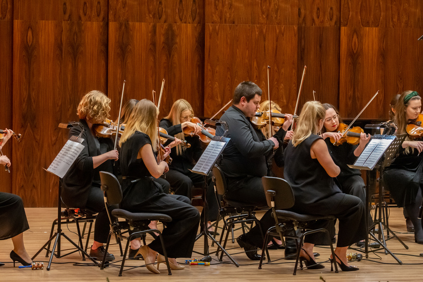 W mroźny wieczór rozbrzmiały kolędy zdjęcie nr 275160