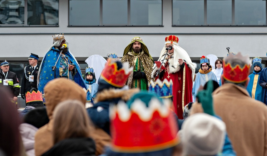 Elbląg Trzej królowie przemaszerowali przez Elbląg