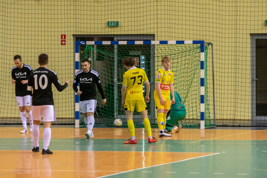 Bolesna lekcja futsalu zdjęcie nr 281394