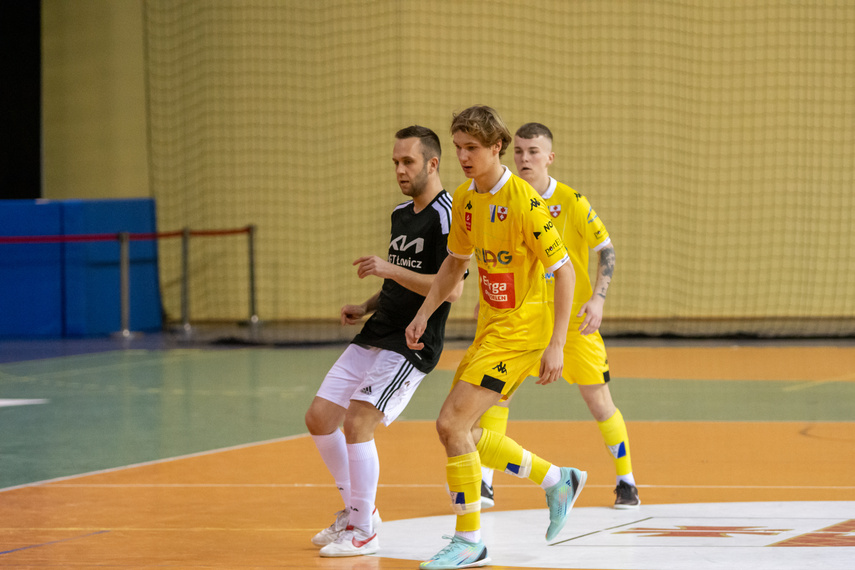 Bolesna lekcja futsalu zdjęcie nr 281395