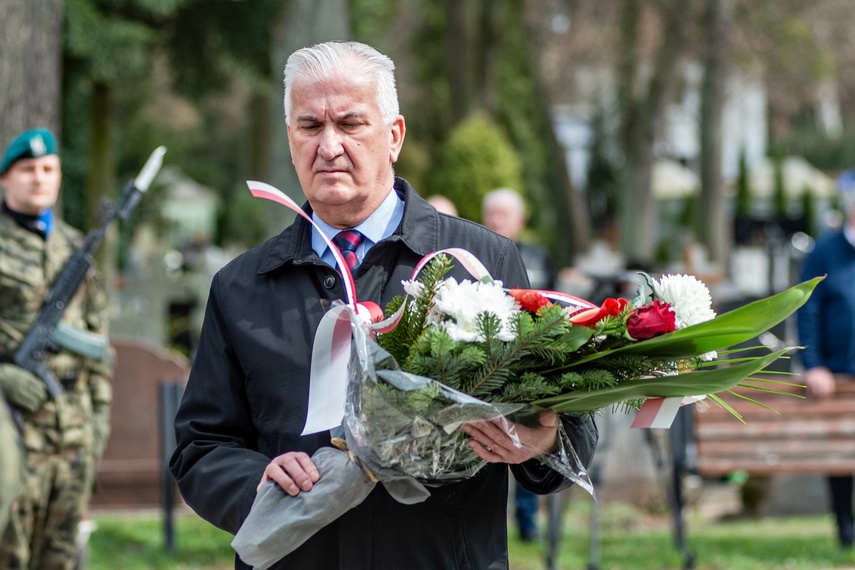 Podwójnie bolesna rocznica zdjęcie nr 281709