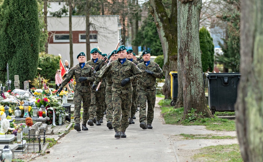 Podwójnie bolesna rocznica zdjęcie nr 281694