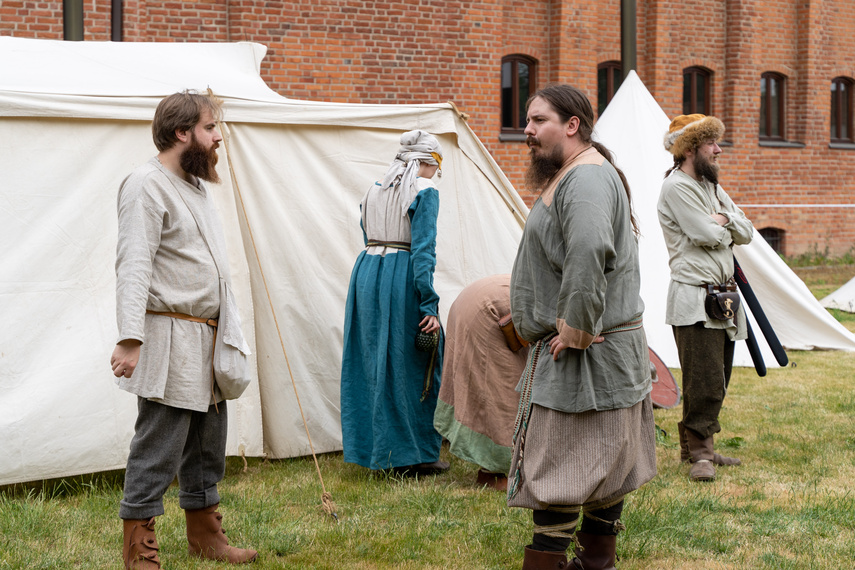 Wikingowie pod muzeum zdjęcie nr 287514