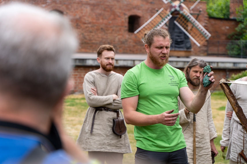 Wikingowie pod muzeum zdjęcie nr 287497