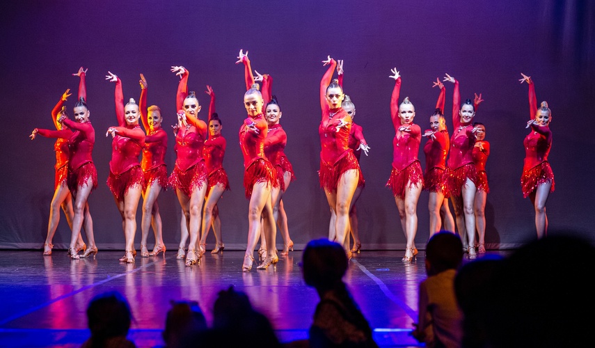 Pokazali w tańcu, co potrafią zdjęcie nr 287875