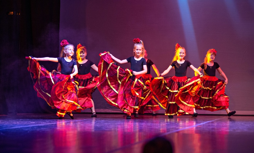 Pokazali w tańcu, co potrafią zdjęcie nr 287797