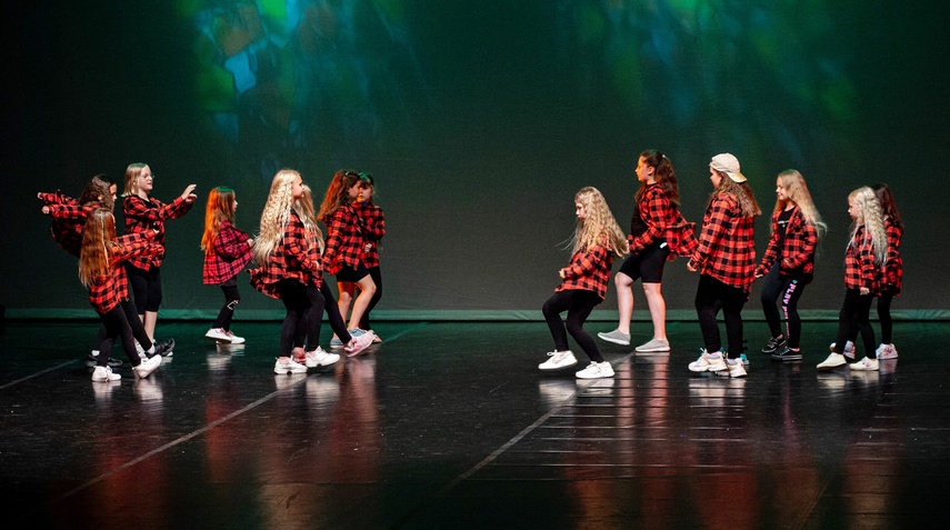 Pokazali w tańcu, co potrafią zdjęcie nr 287844