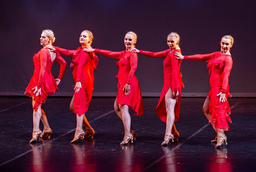 Pokazali w tańcu, co potrafią zdjęcie nr 287848