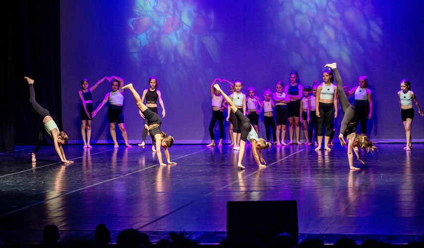 Pokazali w tańcu, co potrafią zdjęcie nr 287821