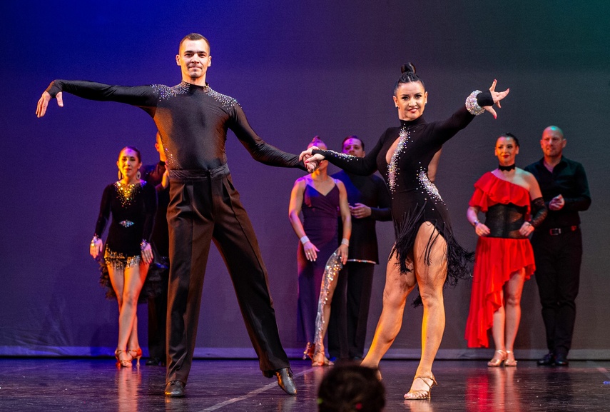 Pokazali w tańcu, co potrafią zdjęcie nr 287859