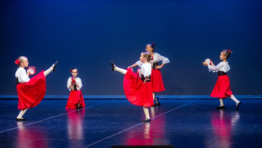 Pokazali w tańcu, co potrafią zdjęcie nr 287817