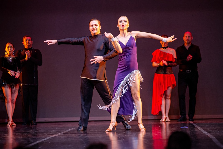 Pokazali w tańcu, co potrafią zdjęcie nr 287855