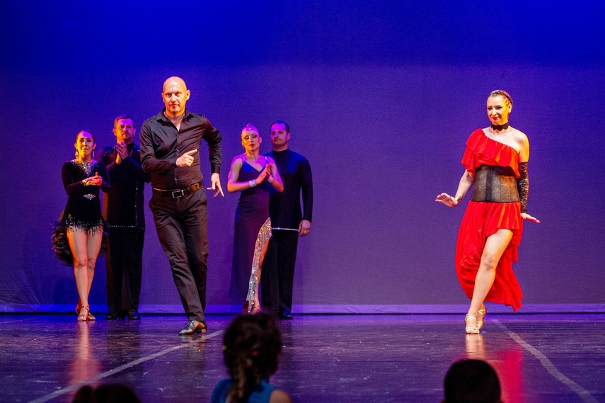 Pokazali w tańcu, co potrafią zdjęcie nr 287857