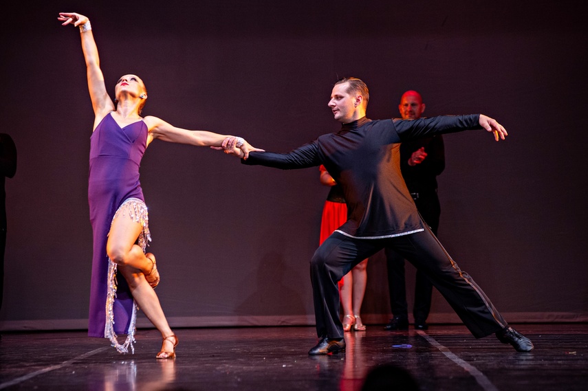 Pokazali w tańcu, co potrafią zdjęcie nr 287856