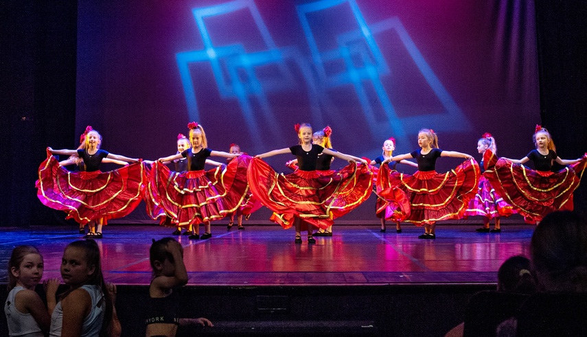 Pokazali w tańcu, co potrafią zdjęcie nr 287798