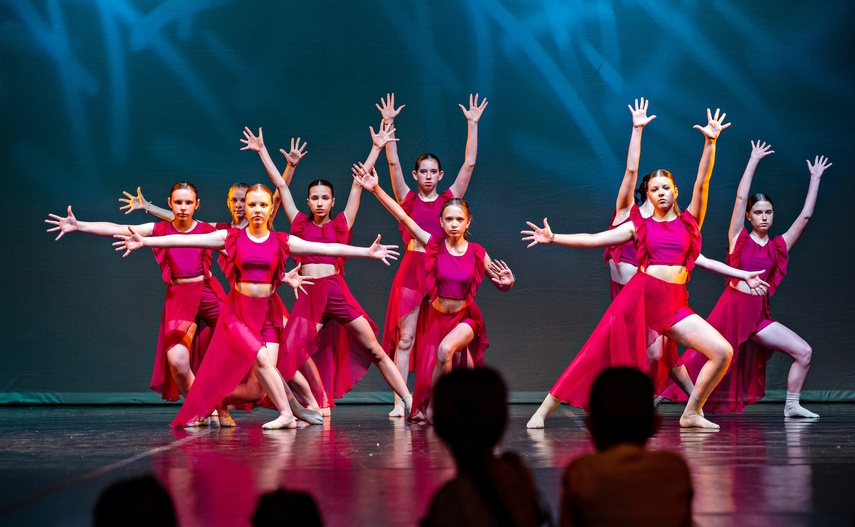 Pokazali w tańcu, co potrafią zdjęcie nr 287877