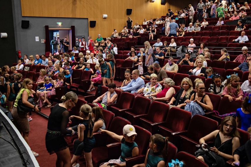 Pokazali w tańcu, co potrafią zdjęcie nr 287792