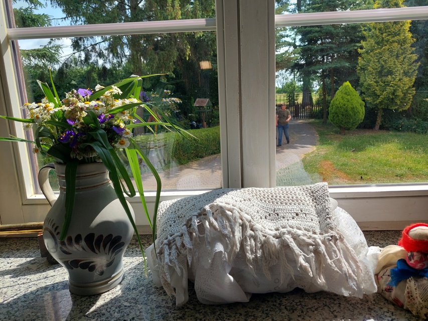 Kontrola w Fundacji Dumni z Elbląga. Prezes pokazuje posiadłość, ale dokumentów nie zdjęcie nr 287961