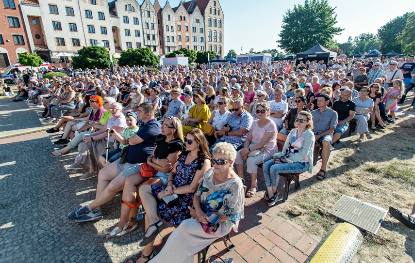Filmowa muzyka na koniec Dni Elbląga zdjęcie nr 288407