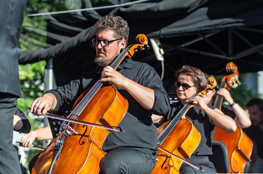 Filmowa muzyka na koniec Dni Elbląga zdjęcie nr 288399