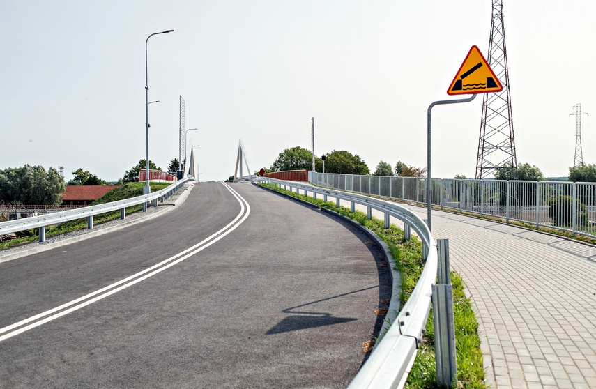 Nowy most w Nowakowie już otwarty zdjęcie nr 288836