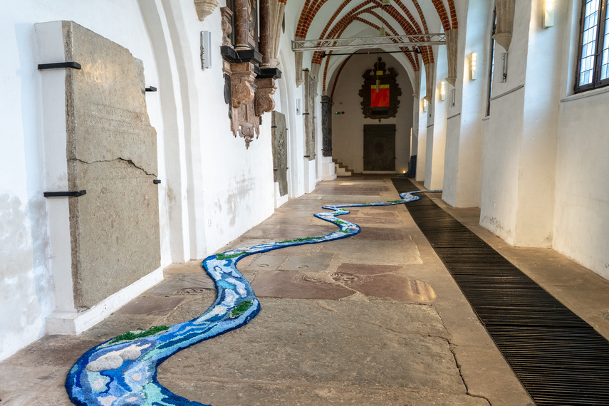 Wodny spacer w krużganku zdjęcie nr 290136