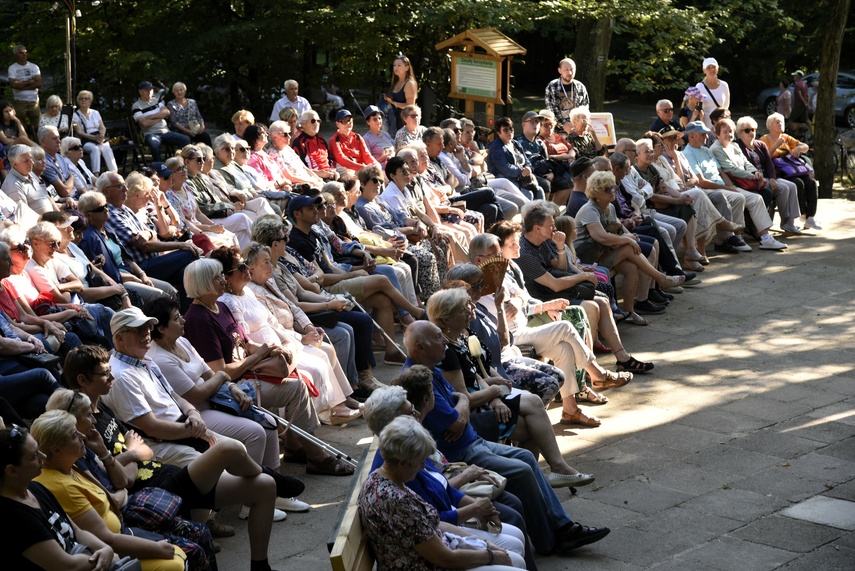 Dźwięki harfy rozbrzmiały w Bażantarni zdjęcie nr 290870