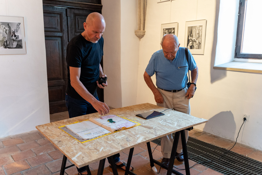 Międzynarodowo w galerii zdjęcie nr 292311