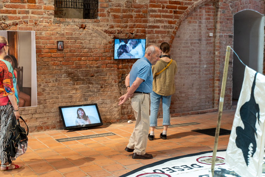 Międzynarodowo w galerii zdjęcie nr 292296