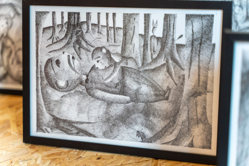 Międzynarodowo w galerii zdjęcie nr 292309