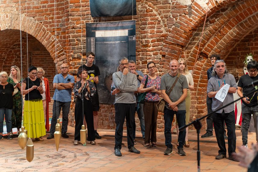 Międzynarodowo w galerii zdjęcie nr 292335