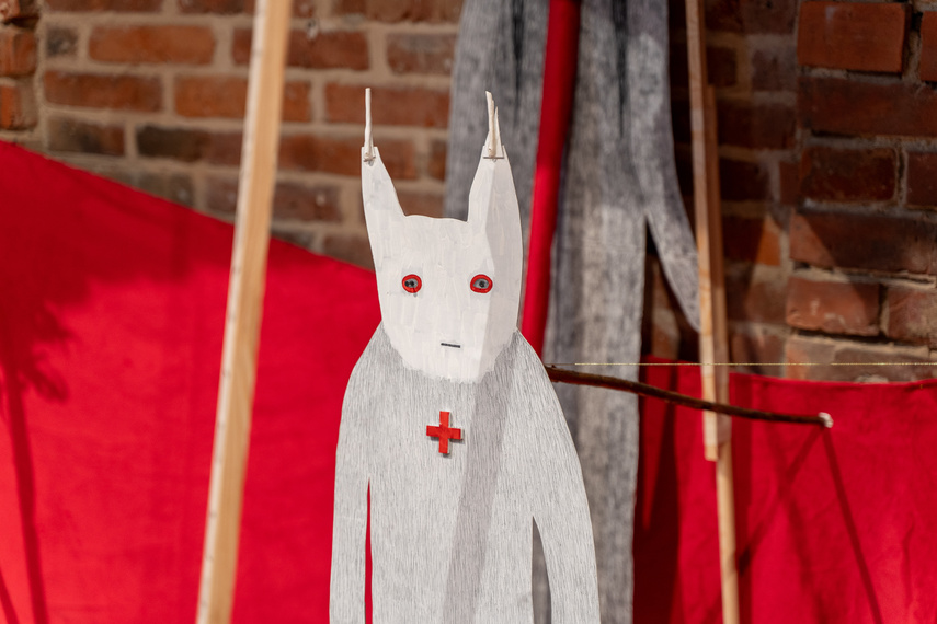 Międzynarodowo w galerii zdjęcie nr 292317