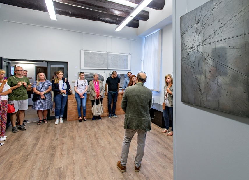 O obrotach sfer graficznych zdjęcie nr 292418