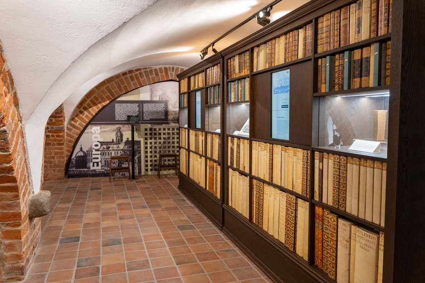 Elkamera przybliża historię Elbląga i miejskiego księgozbioru zdjęcie nr 292612