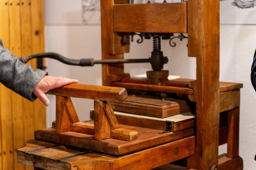 Elkamera przybliża historię Elbląga i miejskiego księgozbioru zdjęcie nr 292575