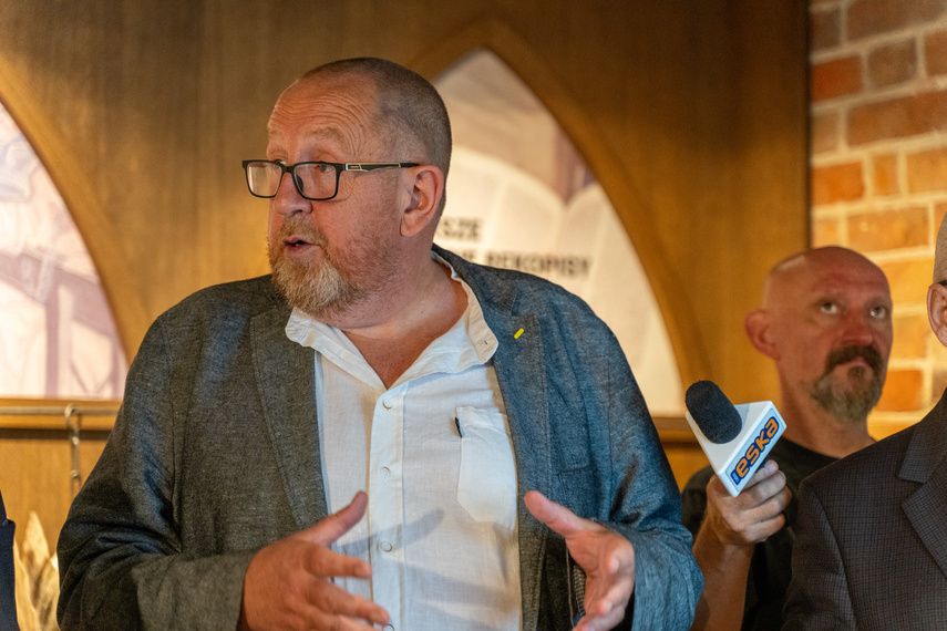 Elkamera przybliża historię Elbląga i miejskiego księgozbioru zdjęcie nr 292573