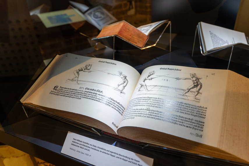 Elkamera przybliża historię Elbląga i miejskiego księgozbioru zdjęcie nr 292581