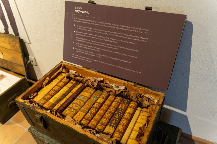 Elkamera przybliża historię Elbląga i miejskiego księgozbioru zdjęcie nr 292600