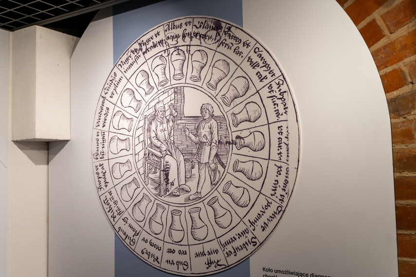 Elkamera przybliża historię Elbląga i miejskiego księgozbioru zdjęcie nr 292570