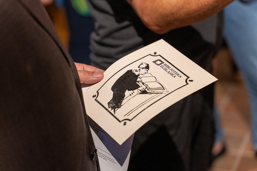 Elkamera przybliża historię Elbląga i miejskiego księgozbioru zdjęcie nr 292591