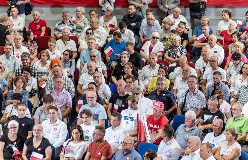 Donald Tusk w Elblągu mówił o porcie zdjęcie nr 293719