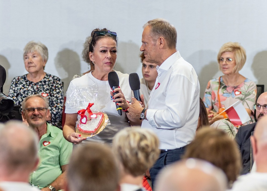 Donald Tusk w Elblągu mówił o porcie zdjęcie nr 293737