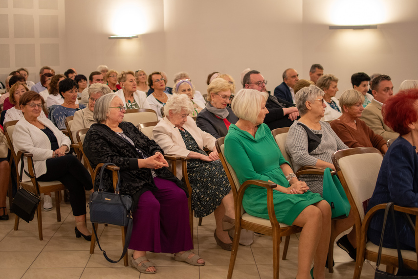 "Nigdy nie jest za późno na naukę" zdjęcie nr 293959